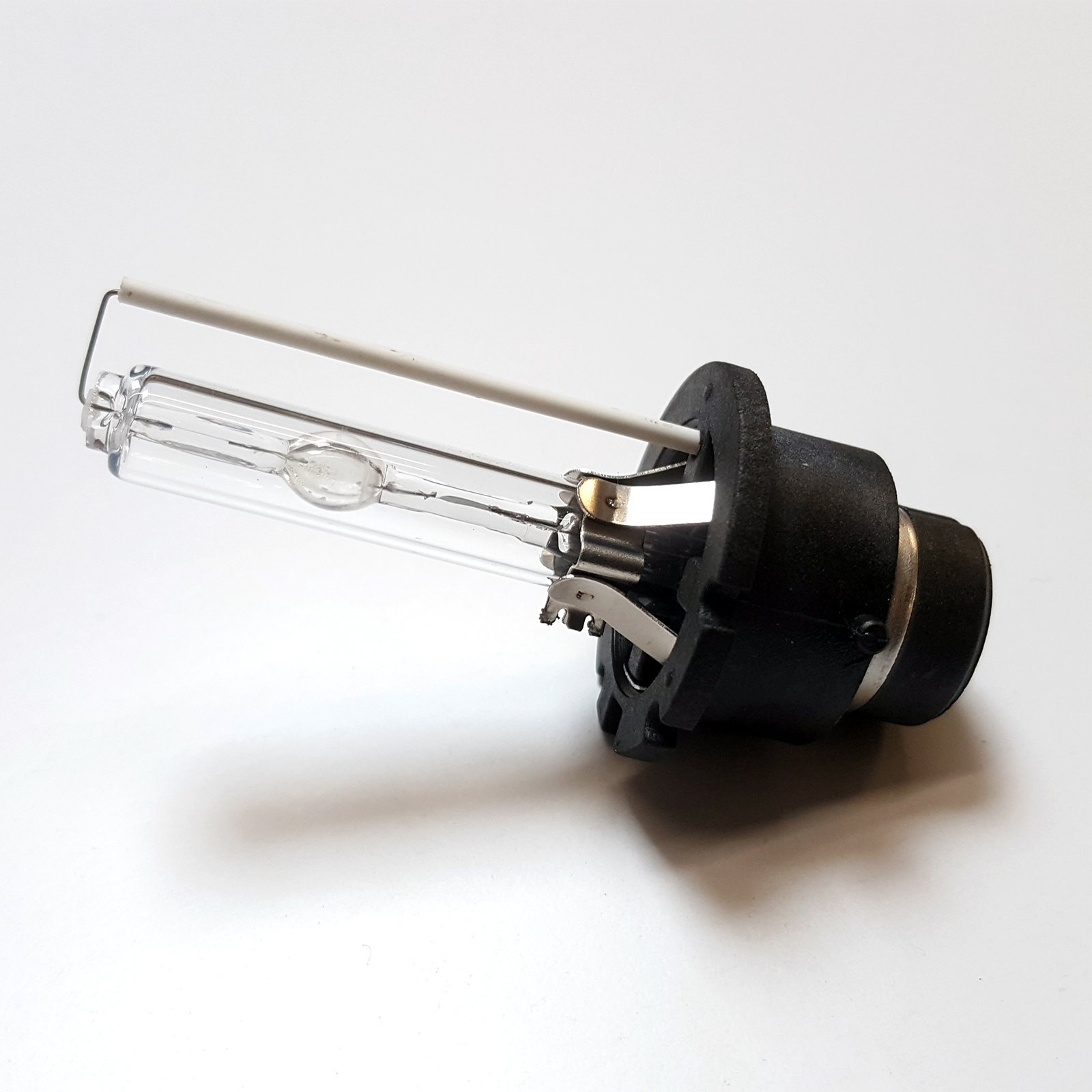 D2S / D2R Lamps XENON 6000K OEM HID Bulbs High Quality Metal Base 2pcs