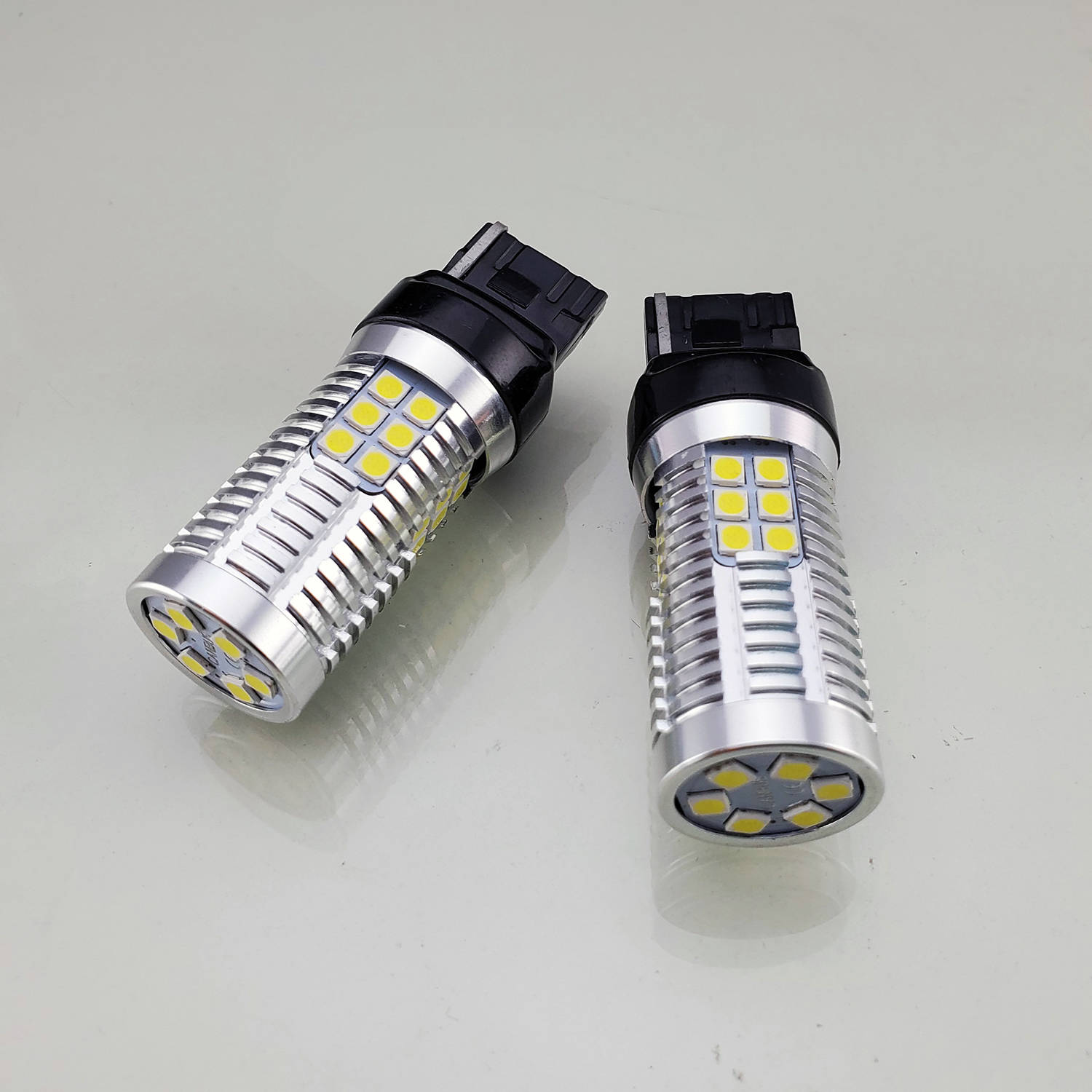W21W 7440 582 LED bulbs 30x SMD3030 HQ Automotive 2pcs 100% CanBus ...